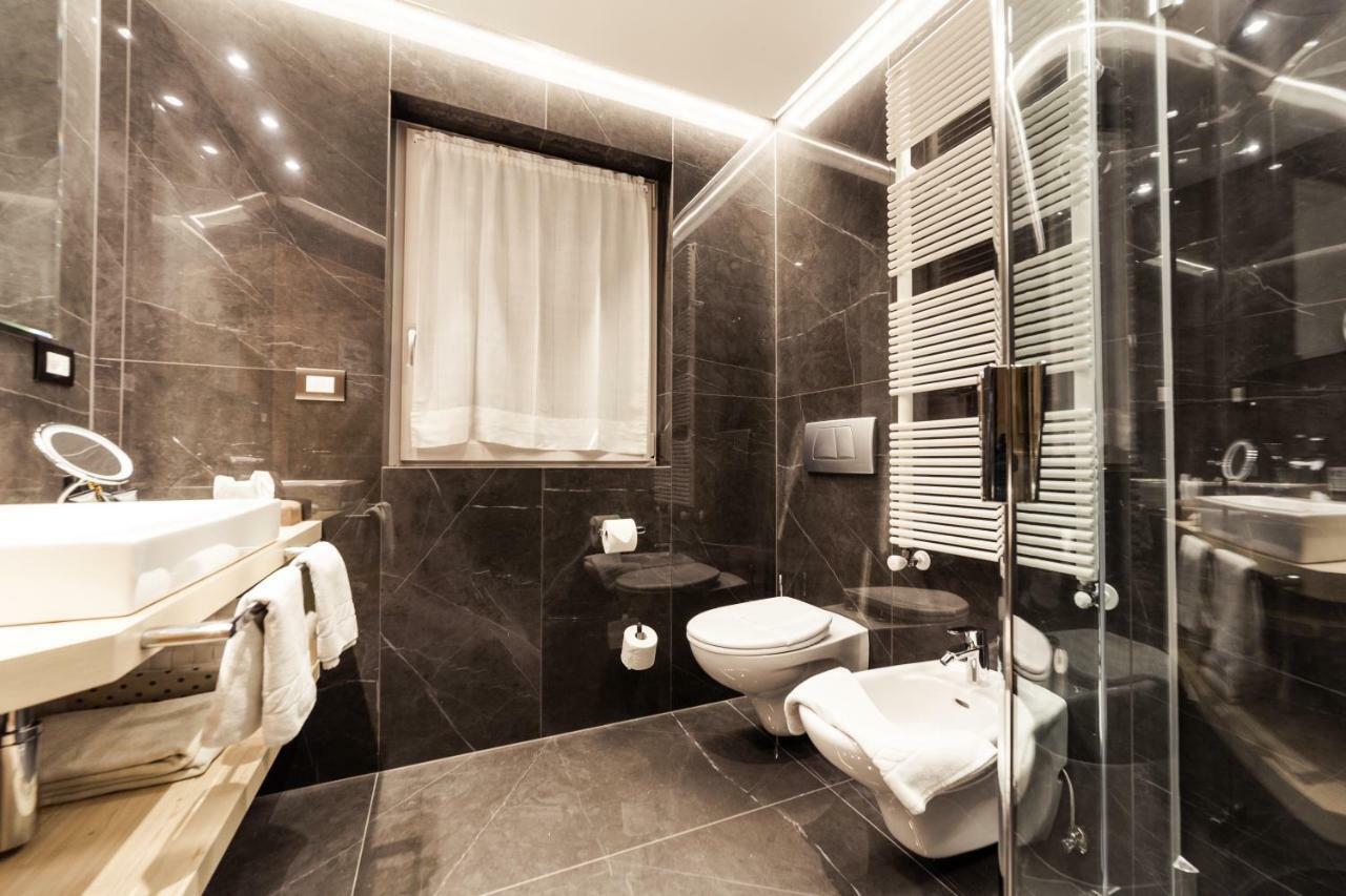 Double Room,1680595631:JPEG